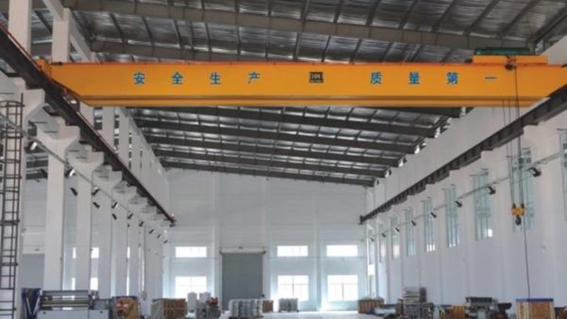 智能矿山门式起重机：揭秘其核心优势与选型要点**